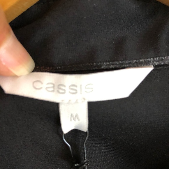 NWT Black CASSIS Button Down Shirt size medium - Picture 3 of 5